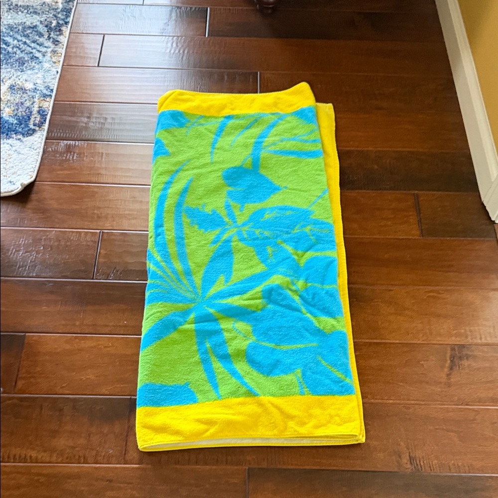 Ralph Lauren Yellow and White Cotton Towel